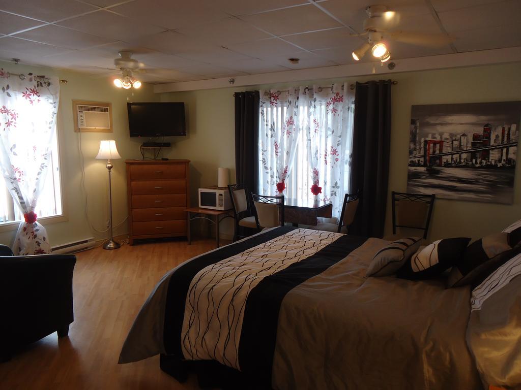 Auberge Familiale La Veranda Trois-Rivières エクステリア 写真